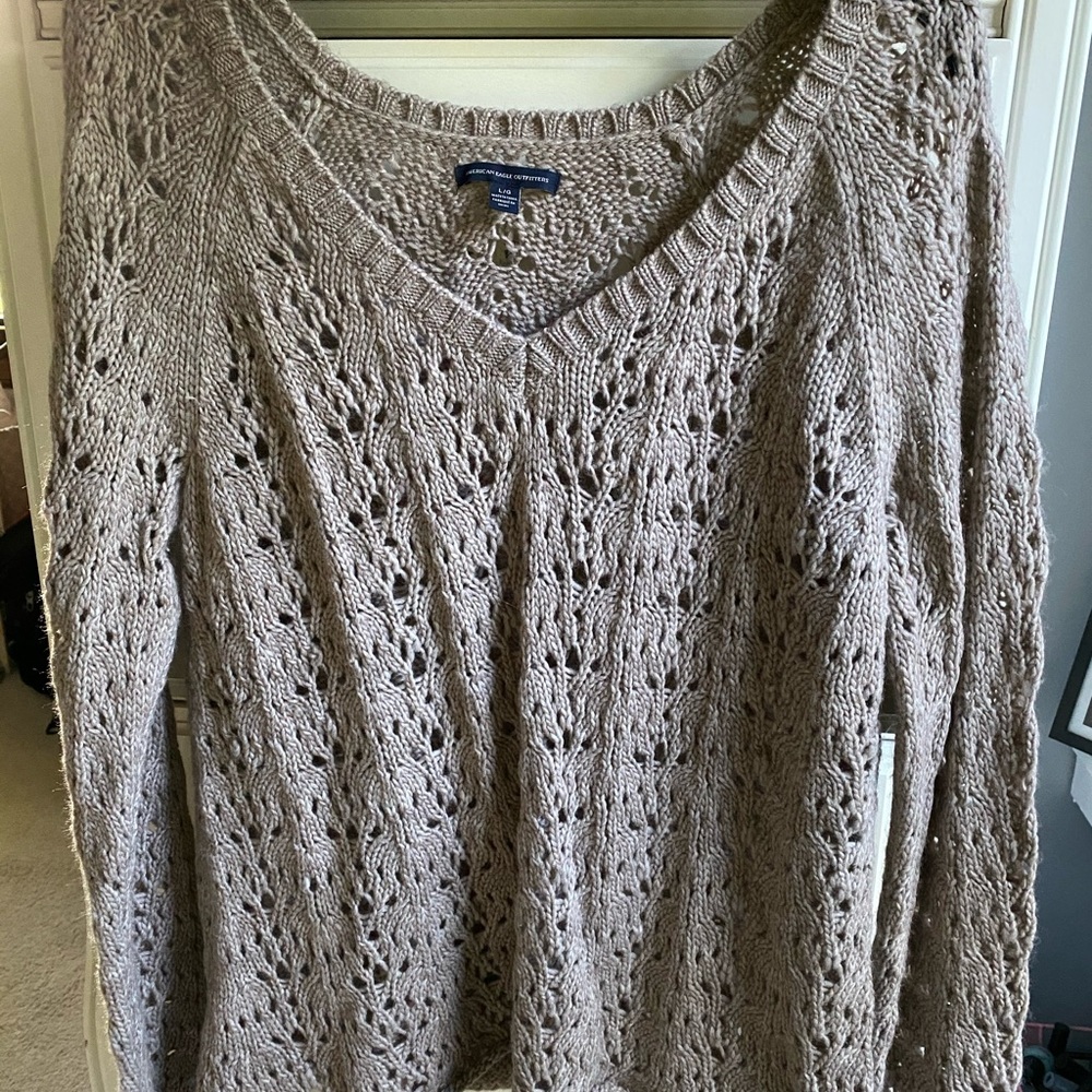 American Eagle sweater
